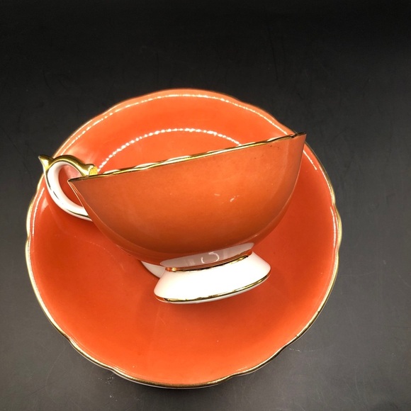Aynsley B5131 Bone China Teacup and Saucer Orange Widemouth Gold Scrolls - Picture 5 of 5